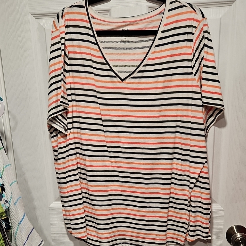 EVRI V-Neck Short Sleeve Stripe Tee in White, Black & Coral